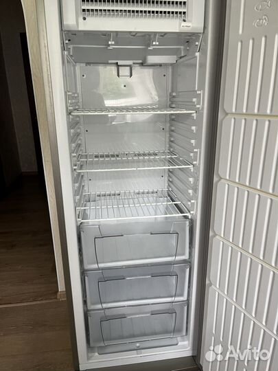 Морозильная камера hotpoint ariston