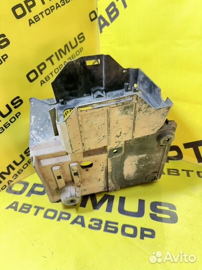 Площадка АКБ Ford Focus 2