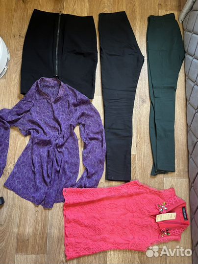 Коробка вещей одежда. Шорты, платья, футболки