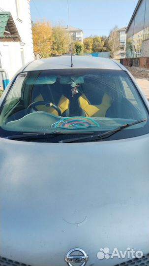 Nissan March 1.2 AT, 2002, 100 000 км