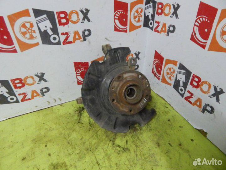 Кулак поворотный передний правый Suzuki Sx4 1.6