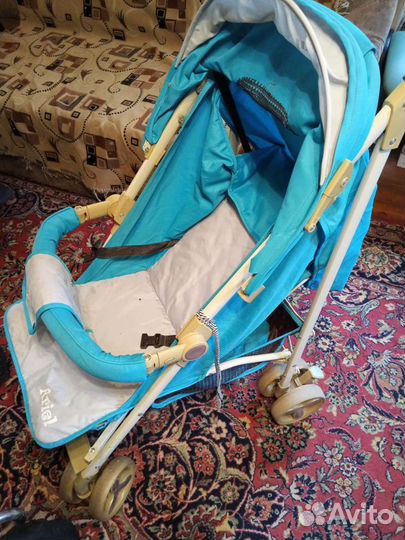 Прогулочная коляска трость