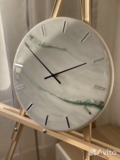 Часы из эпоксидной смолы