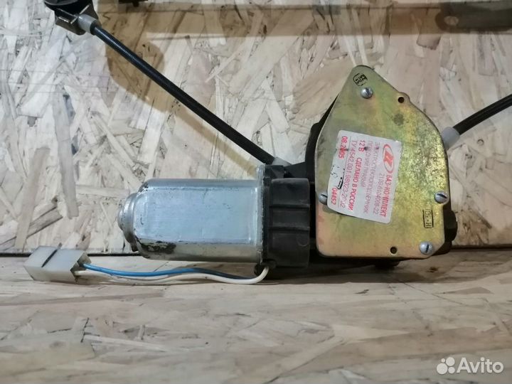 Стеклоподъёмник ваз 2114 2115 2113 2108 2109-99