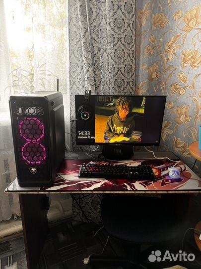 Игровой пк с монитором и клавиатурой