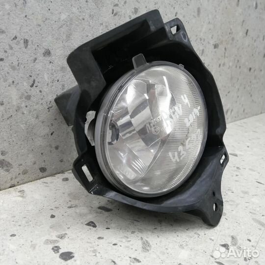 Фара противотуманная правая Toyota Rav 4 A40 2013