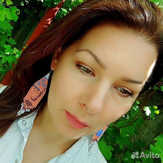 Длинные серьги из бисера в стиле Сальвадора Дали