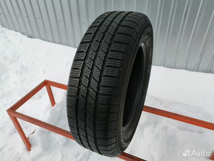 Continental ContiCrossContact Winter 215/70 R16