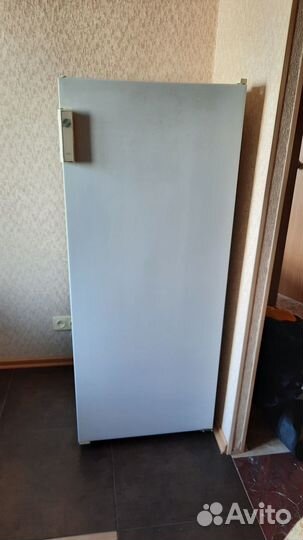 Холодильник Бирюса