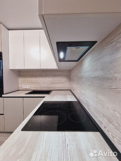 Кухонный гарнитур угловой