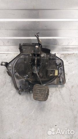 Педаль тормоза Renault Symbol LU01 K4M 2008-2012
