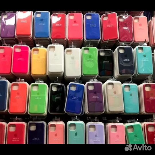 Чехлы на айфоны разных цветов и моделей