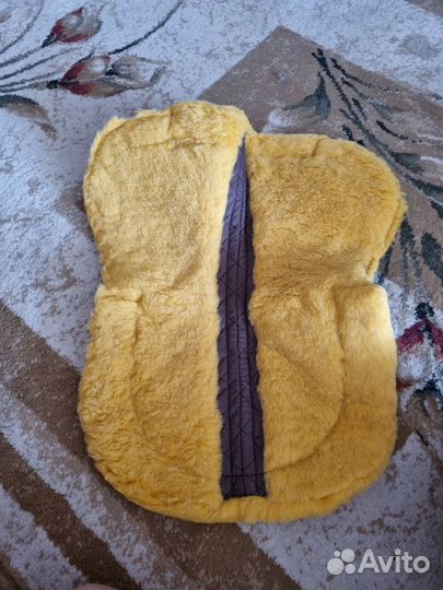 Меховушка для лошади треньзель