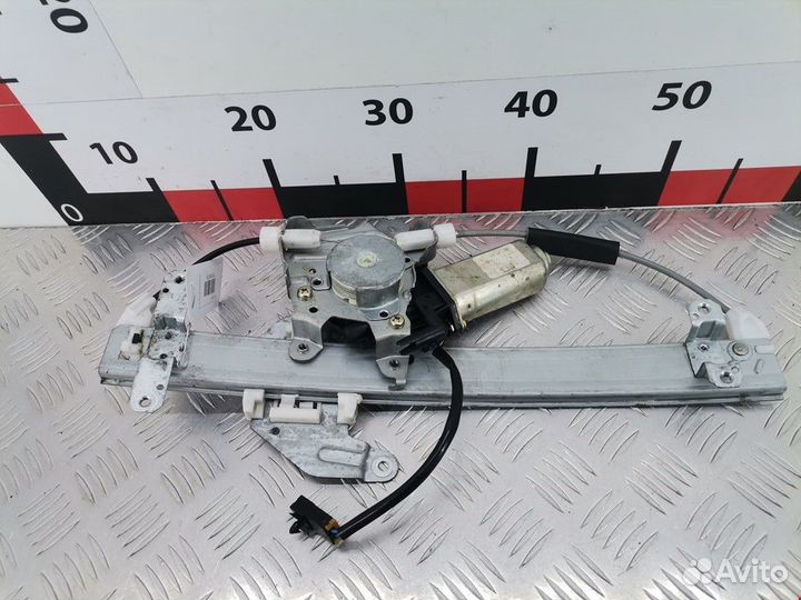 Стеклоподъемник электрический задний правый Nissan