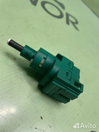 Датчик педали тормоза Volkswagen Touareg 7L дорест