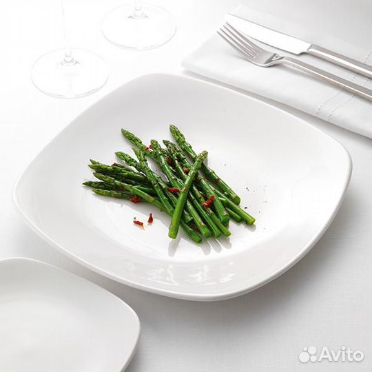 Тарелка квадратная «Монако Вайт» White-Quadro Stee