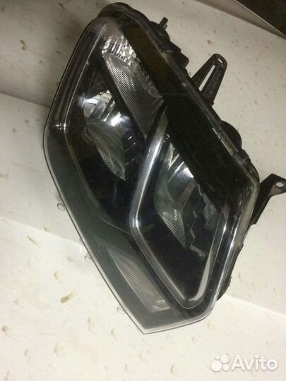 Фара renault duster правая