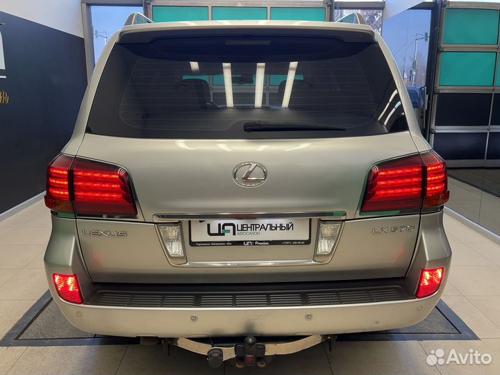 Lexus LX 5.7 AT, 2010, 229 348 км