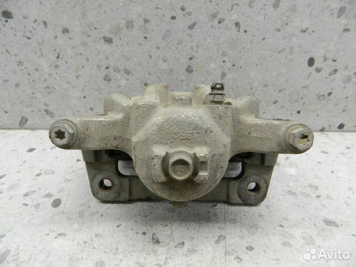 Суппорт передний правый Honda Civic 5D 2006-2012