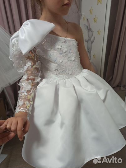 Нарядное платье