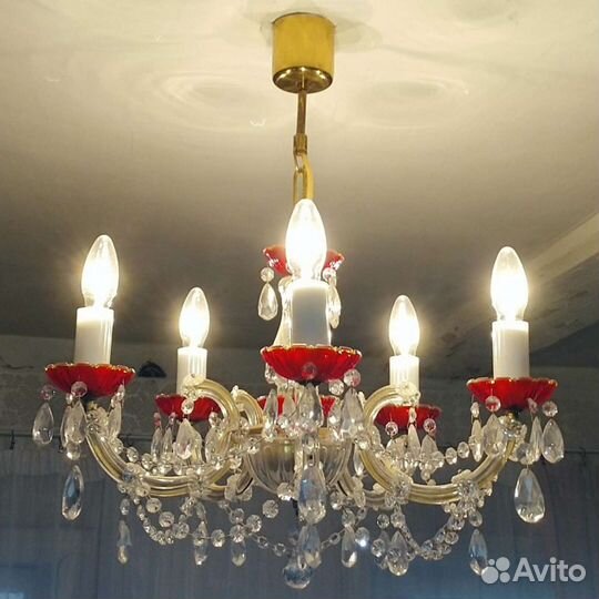 Люстра потолочная