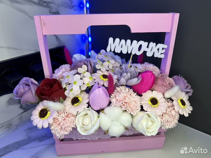 Композиция из мыльных цветов