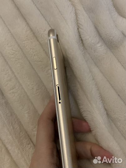 iPhone 6S, 64 ГБ
