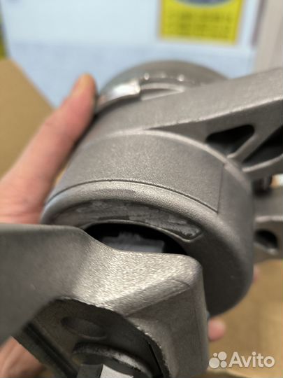 Опора двигателя правая Ford Mondeo 4 Ford S-MAX