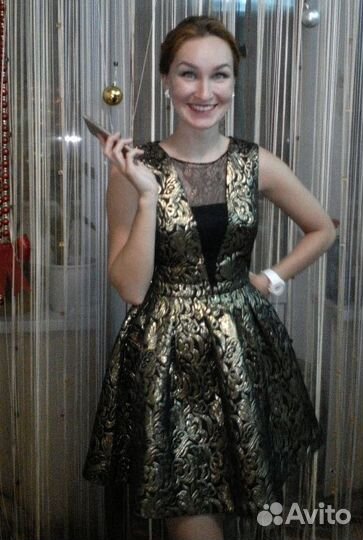 Вечернее короткое платье: выпускной, новый год