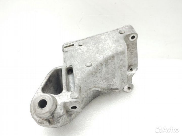 Кронштейн двигателя левый Mercedes-Benz Gle-Class