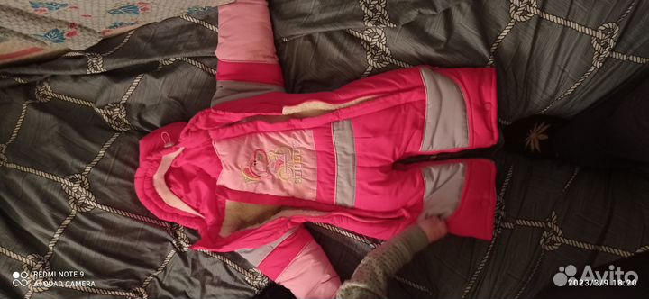 Зимний комбинезон для девочки до года