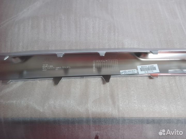 Новый Молдинг бампера передний Hyundai 86577S1600