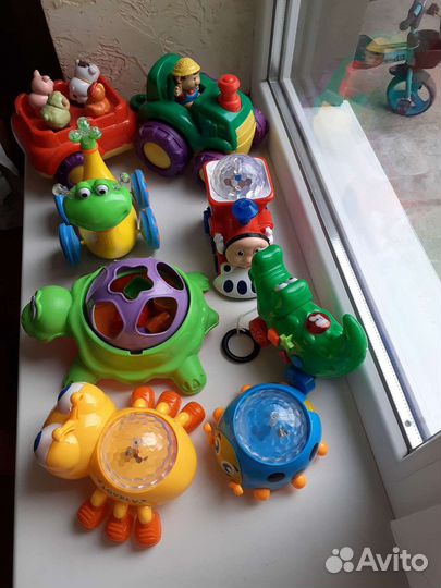 Музыкальные игрушки, подвески на коляску