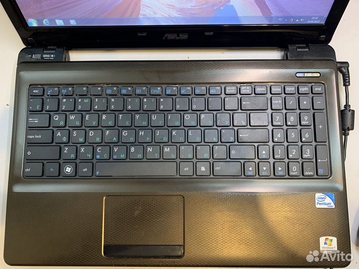 Asus Intel Core I3/4GGB Ram/500 GGB HDD