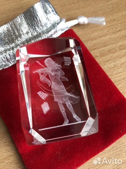 Кристалл 3D с лазерной гравировкой