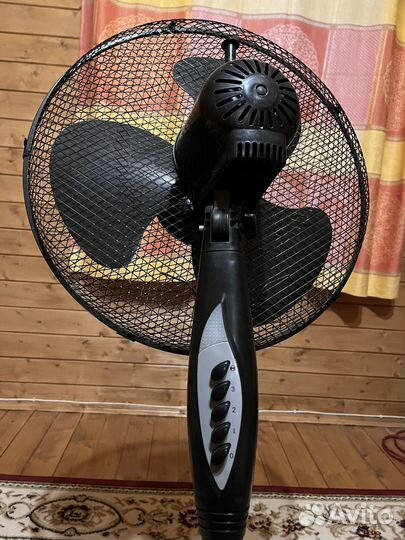 Вентилятор напольный scarlett