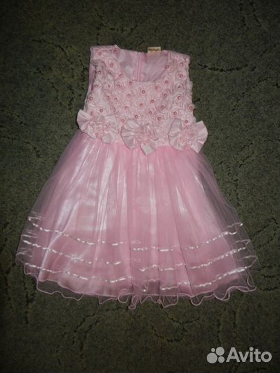 Нарядное платье на девочку 3 - 7 лет