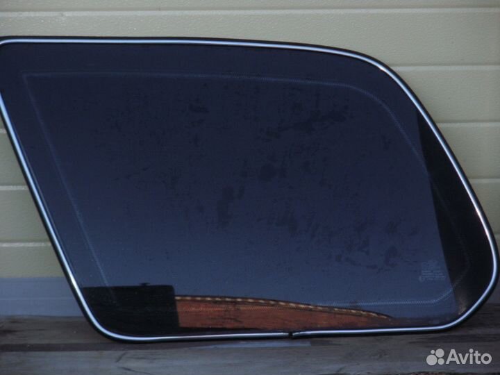 Киа Спортедж 1- задняя форточка