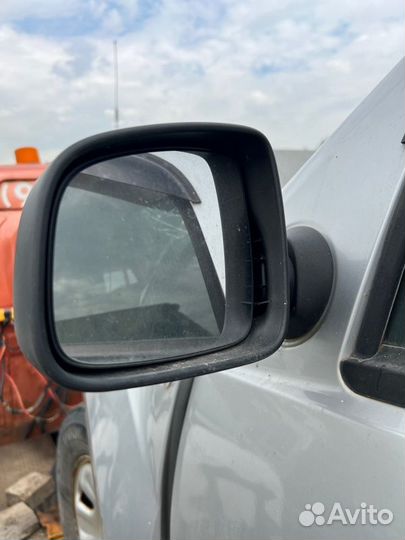 Зеркало заднего вида боковое переднее левое