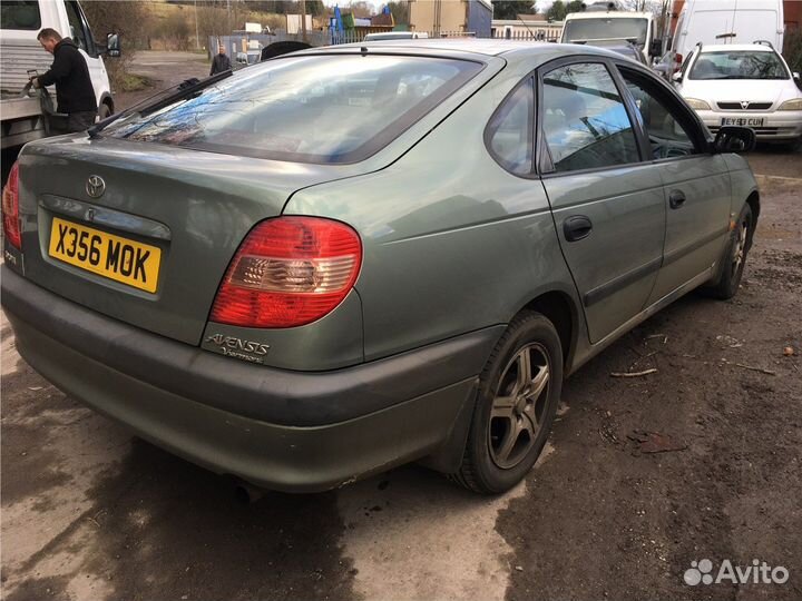 Разбор на запчасти Toyota Avensis 1