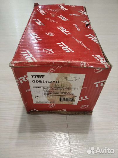 Колодки передние Toyota Avensis 1поколения(97-03)