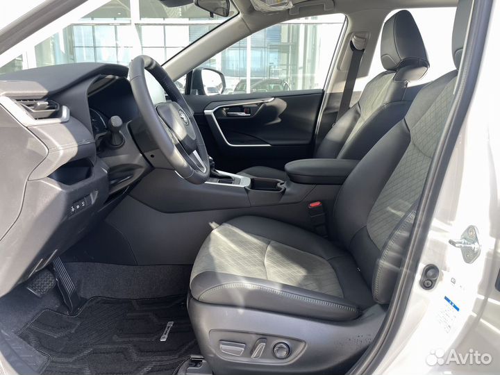 Toyota RAV4 2.0 CVT, 2023