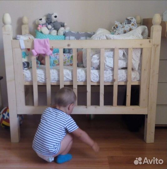 Детская кроватка + матрасик + бортики