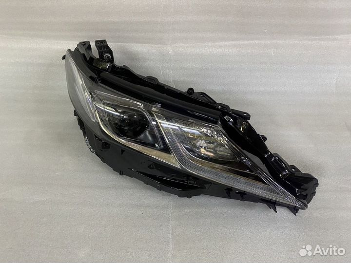 Фара 8114533G00
