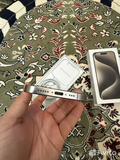 iPhone 15 Pro, 256 ГБ