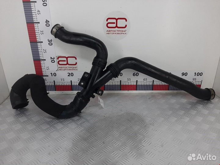 Патрубок интеркулера Volkswagen Phaeton 2008