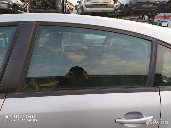 Стекла дверные Citroen С4 2008г