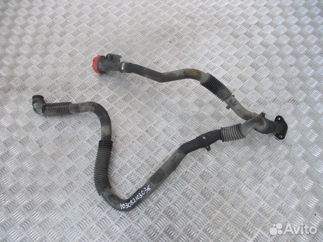 Маслозаливная горловина Volvo 20476865