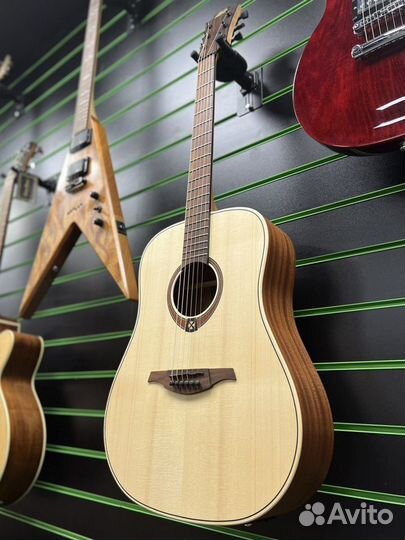 LAG T70D-TA трансакустическая гитара