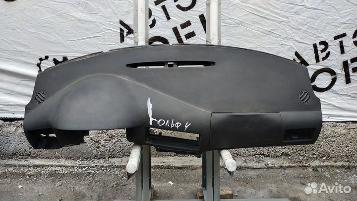 Торпедо Volkswagen Golf 4